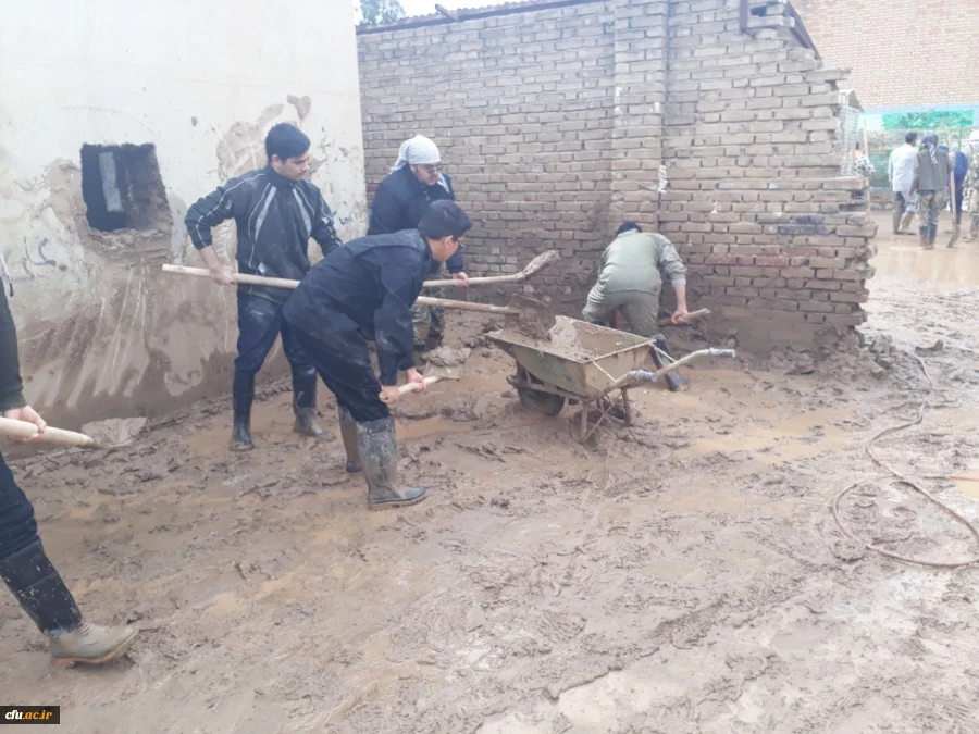 گزارش تصویری از اردوی جهادی دانشجومعلمان استان تهران در کمک به مناطق سیل زده 8