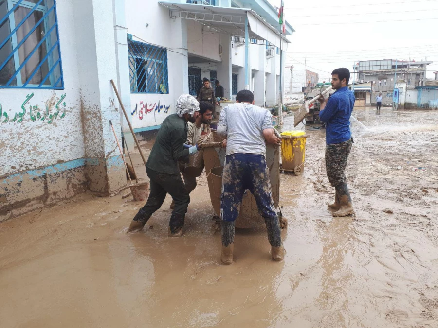 حضوردانشجومعلمان پردیس آیت الله خامنه ای گرگان در قالب اردوی جهادی در مناطق سیل زده 4