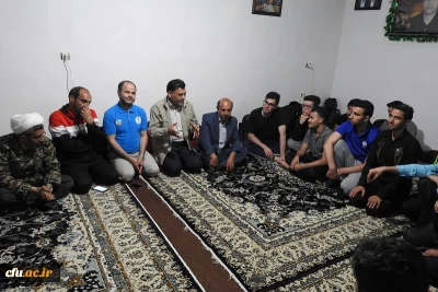 با حضور دکتر محمدی 

جلسه توجیهی دانشجو معلمان اعزامی به مناطق سیل زده پلدختر با حضور دکتر محمدی معاون فرهنگی و اجتماعی دانشگاه فرهنگیان کشور