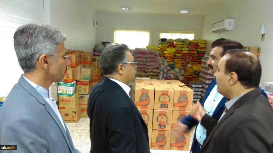 بازدید آقای دکتر کچوییان ، معاونت نظارت ، ارزیابی وتضمین کیفیت ، از ستاد امداد رسانی به سیل زدگان واحد های تابعه مدیریت امور پردیس های استان خوزستان