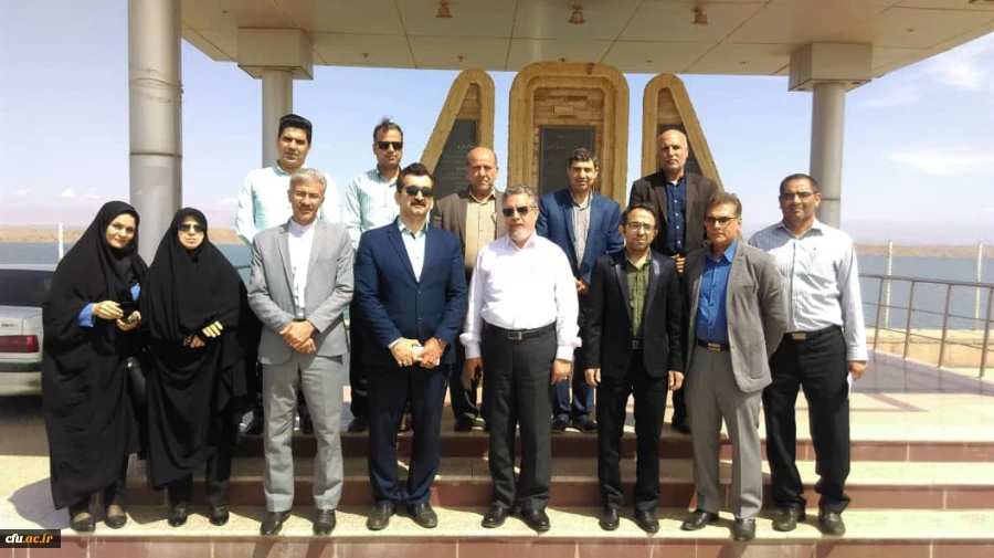 بازدید آقای دکتر کچوییان ، معاونت نظارت ، ارزیابی وتضمین کیفیت ، از ستاد امداد رسانی به سیل زدگان واحد های تابعه مدیریت امور پردیس های استان خوزستان