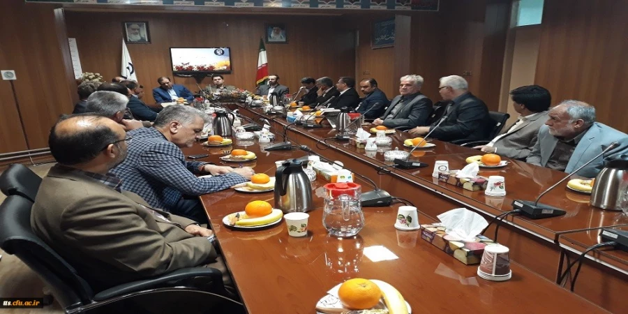 حضور دکتر روشندل در شهرستان های کاشمر، سبزوار و شاهرود :
(( تربیت معلم یک جریان مستمر ومستلزم نگاه حرفه ای به آن است)).
 2