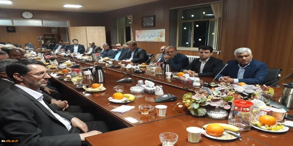 حضور دکتر روشندل در شهرستان های کاشمر، سبزوار و شاهرود :
(( تربیت معلم یک جریان مستمر ومستلزم نگاه حرفه ای به آن است)).
 2