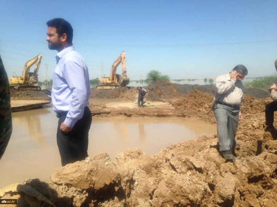 تشکیل جلسه آقای دکتر کچوییان (معاون نظارت ، ارزیابی وتضمین کیفیت )با فرماندار شهرستان کارون و بازدید از مناطق سیل زده این شهرستان