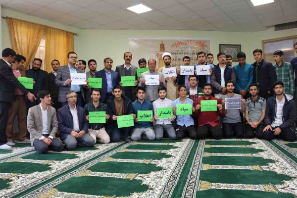 دانشجویان و کارکنان پردیس های دانشگاه فرهنگیان استان خراسان شمالی مخالف تروریستی خواندن سپاه اند. 7