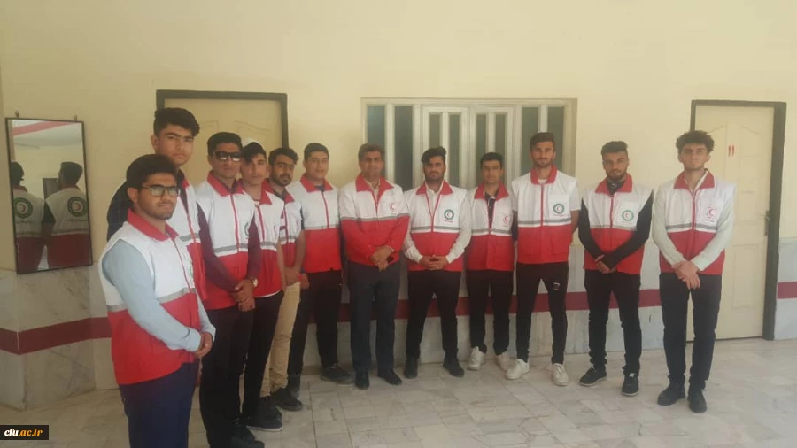 بدرقه و اعزام جمعی از دانشجومعلمان جهادگر داوطلب پردیس علامه طباطبایی دانشگاه فرهنگیان استان بوشهر به مناطق سیل زده خوزستان برای امدادرسانی به هموطنان سیل زده 8