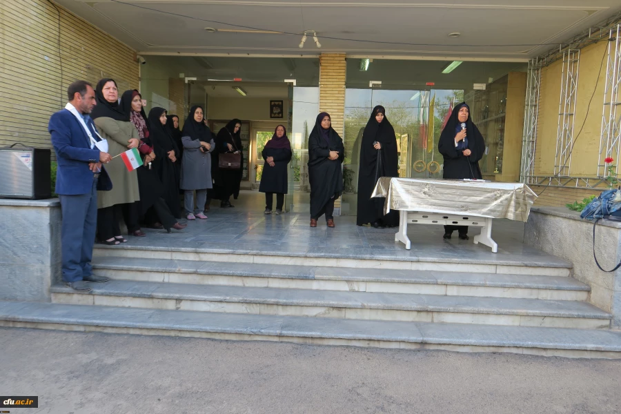 تجمع دانشجویان، اساتید و کارکنان پردیس شهید باهنر فارس در حمایت از سپاه و تصمیم شورای عالی امنیت کشور
 5