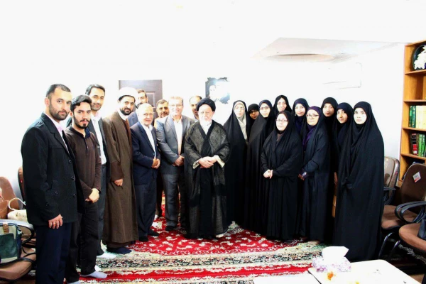 دیدار کارکنان،اساتید و جمعی از دانشجویان پردیس های استان سمنان با نماینده ولی فقیه 3