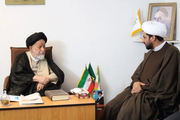 دیدار کارکنان،اساتید و جمعی از دانشجویان پردیس های استان سمنان با نماینده ولی فقیه 5