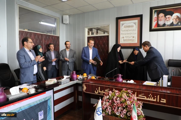 در جلسه گزارش عملکرد مدیران دانشگاه انجام شد:

تجلیل از مدیران بازنشسته اداره کل تربیت بدنی و مشاوره بهداشت و سلامت 4