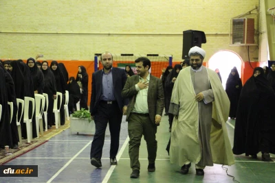 با سخنرانی رائفی پور برگزار شد:

مراسم ساعت فرهنگی پردیس حضرت معصومه(س) قم با عنوان گام دوم انقلاب و نقش معلم مهدوی در تحقق آن