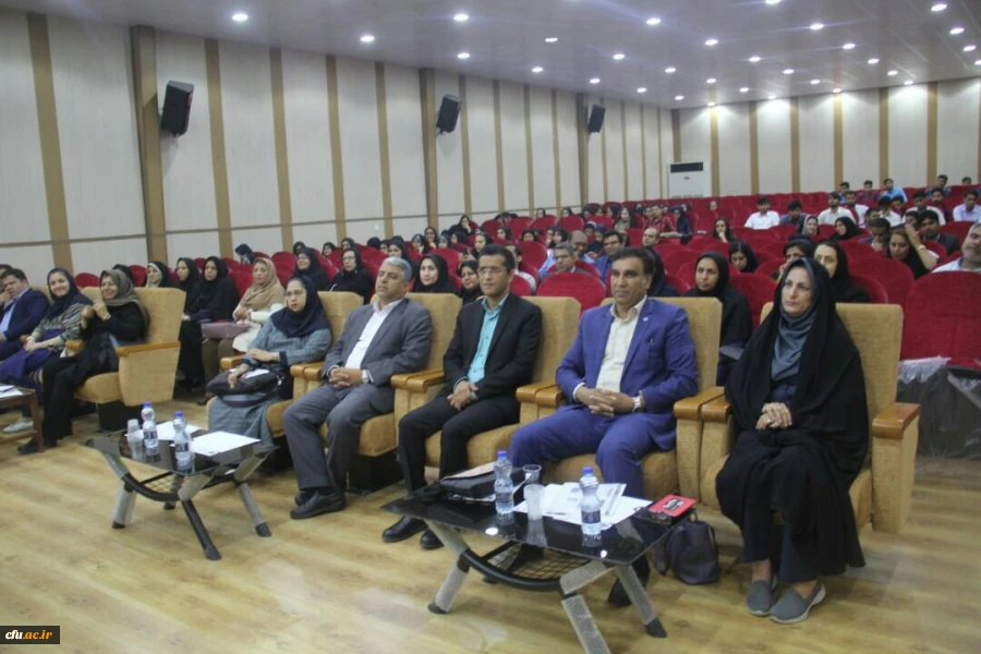 در افتتاحیه پنجمین همایش روانشناسی مثبت نگر توسط مدیریت امور پردیس های استان هرمزگان قرائت شد:

متن پیام دکتر علی نژاد معاون دانشجویی دانشگاه فرهنگیان
 2