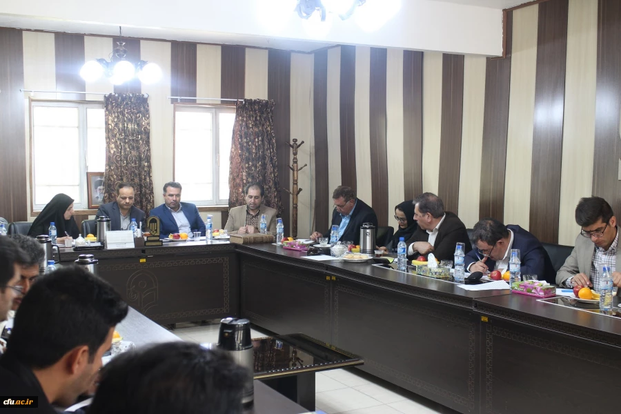 جلسه روسا ، مدیران کل و نمایندگا ن دستگاههای اجرایی استان فارس در دانشگاه فرهنگیان فارس واحد آموزش عالی شهید مطهری برای بررسی و رفع مسائل و مشکلات این مرکز 4