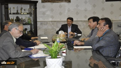 در جلسه شورای ورزش و تربیت بدنی دانشگاه فرهنگیان خراسان رضوی مطرح شد:

شرکت در مسابقات ورزشی دانشگاه ها یکی از بهترین راه ها برای مطرح کردن نام دانشگاه فرهنگیان است