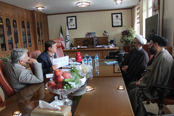 دیدار نوروزی ریاست دانشگاه با رئیس محترم مرکز جذب اعضای هیأت علمی وزارت علوم، تحقیقات و فناوری 3