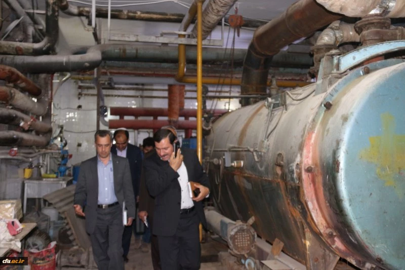 نشست هم اندیشی اساتید و کارکنان پردیس شهیدان پاک نژاد یزد با دکتر خاکی معاونت محترم طرح و برنامه و توسعه منابع دانشگاه فرهنگیان
 6