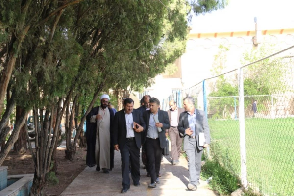 نشست هم اندیشی اساتید و کارکنان پردیس شهیدان پاک نژاد یزد با دکتر خاکی معاونت محترم طرح و برنامه و توسعه منابع دانشگاه فرهنگیان
 7