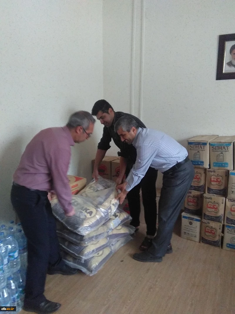 کمک های غیر نقدی دانشگاهیان دانشگاه فرهنگیان کردستان به سیل زدگان لرستانی