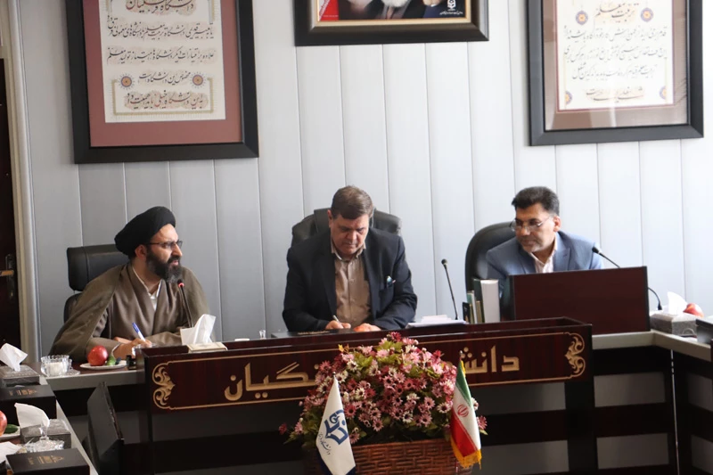 دومین جلسه ی ستاد عالی برگزاری بخش دانشگاهی بیست و هفتمین نمایشگاه بین المللی قرآن کریم برگزار شد 5