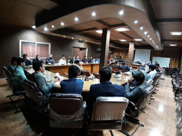 نشست صمیمی کانون ها، انجمن ها و تشکلات دانشجویی دانشگاه فرهنگیان کرمان با مدیریت امور پردیس های دانشگاه فرهنگیان استان