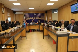 دکتر روشندل معاون آموزشی و تحصیلات تکمیلی دانشگاه؛ به مناسبت آغاز دهه سرآمدی آموزش:
«آموزش با کیفیت؛ معلم سرآمد، جامعه کارآمد»
 2