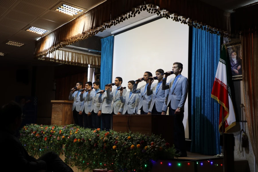 حجت السلام و المسلمین عابدی در جشن نیمه شعبان عنوان کرد:

حضرت قائم (عج) برای قیام به حق؛ اقامه حاکمیت امامت و ولایت و احیاء امری عظیم ظهور خواهند کرد 5