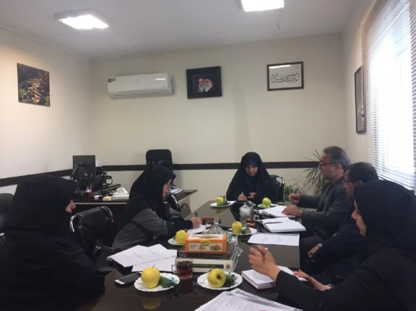 دکتر علی نژاد در جلسه اجرایی شدن  مفاد تفاهم نامه منعقد شده با دفتر بهبود تغذیه جامعه وزارت بهداشت، درمان و آموزش پزشکی:

 معلمان آینده بهترین گروه برای سرمایه گذاری در زمینه آموزش و فرهنگ سازی؛ و  سفیران سلامت در جامعه  2