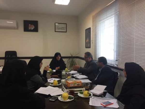 دکتر علی نژاد در جلسه اجرایی شدن  مفاد تفاهم نامه منعقد شده با دفتر بهبود تغذیه جامعه وزارت بهداشت، درمان و آموزش پزشکی:

 معلمان آینده بهترین گروه برای سرمایه گذاری در زمینه آموزش و فرهنگ سازی؛ و  سفیران سلامت در جامعه  2