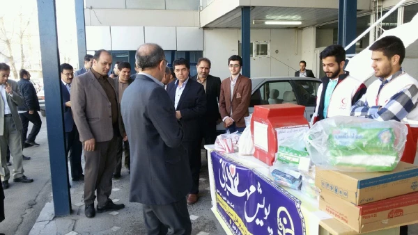 ارسال هدایای نقدی و غیرنقدی کارکنان دانشگاه فرهنگیان اردبیل به سیل زدگان

سرپرست دانشگاه فرهنگیان استان اردبیل از اختصاص بخشی از حقوق کارکنان این دانشگاه برای کمک به سیل زدگان کشور خبر داد. 3