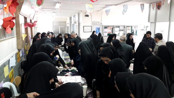 در پردیس زینب کبری(س) اراک برگزار شد

مراسم سیل مهربانی 2