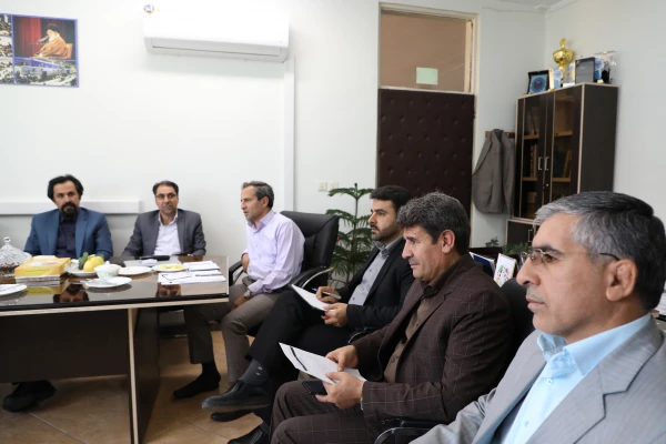 در جلسه کمیته اجرایی نکوداشت یکصد سال تربیت معلم،  امروز مطرح شد:

رئیس جمهور مهمان ویژه نکوداشت یکصد سال تربیت معلم در ایران 3