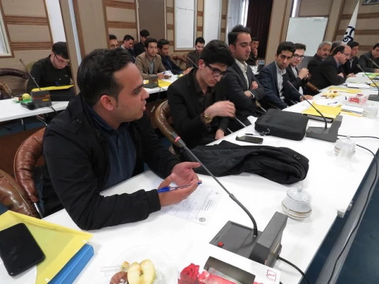 به مناسبت گرامیداشت هفته سرآمدی آموزش:

برگزاری «نشست نومعلمان» با مشارکت اداره کل آموزش و پرورش 5