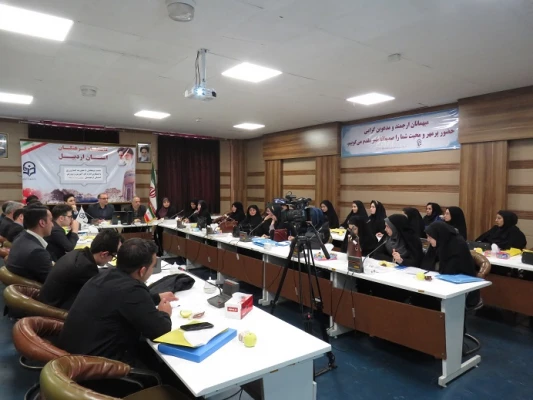 به مناسبت گرامیداشت هفته سرآمدی آموزش:

برگزاری «نشست نومعلمان» با مشارکت اداره کل آموزش و پرورش 6