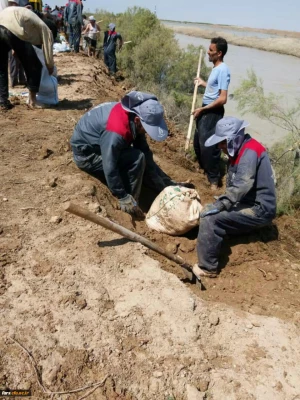اعزام اردو جهادی دانشجو معلمان دانشگاه فرهنگیان استان فارس در مناطق آسیب دیده از قبیل:شوشتر،اهواز و دارخوین 6