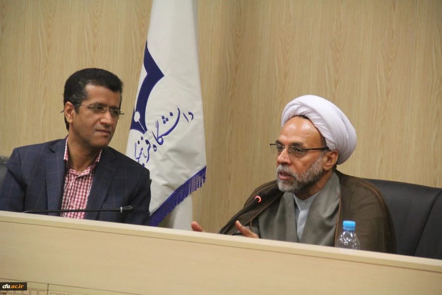 با حضور مدیرکل کتابخانه های عمومی استان هرمزگان

هشتمین نشست کتابخوانی دانشجویان دانشگاه فرهنگیان هرمزگان برگزار گردید
 2