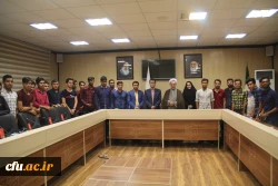 با حضور مدیرکل کتابخانه های عمومی استان هرمزگان

هشتمین نشست کتابخوانی دانشجویان دانشگاه فرهنگیان هرمزگان برگزار گردید
 7