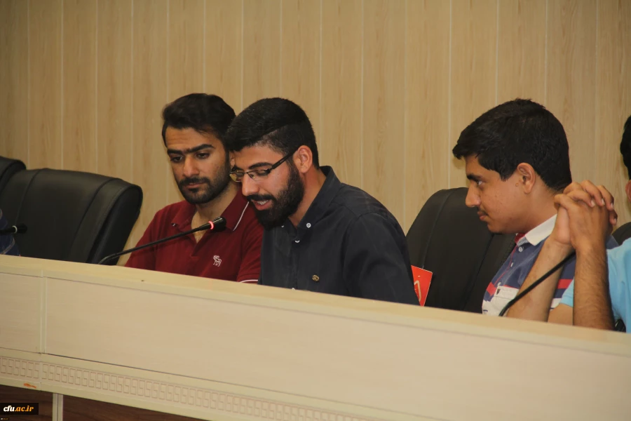 با حضور مدیرکل کتابخانه های عمومی استان هرمزگان

هشتمین نشست کتابخوانی دانشجویان دانشگاه فرهنگیان هرمزگان برگزار گردید
 4