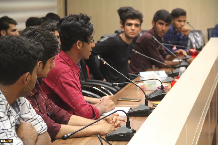 با حضور مدیرکل کتابخانه های عمومی استان هرمزگان

هشتمین نشست کتابخوانی دانشجویان دانشگاه فرهنگیان هرمزگان برگزار گردید
 6