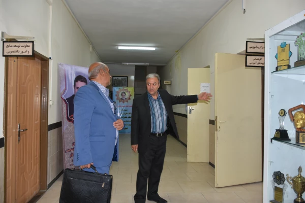 حضور دکتر چناری مدیر کل امور مالی و ذیحسابی دانشگاه فرهنگیان کشور در خراسان جنوبی
 3