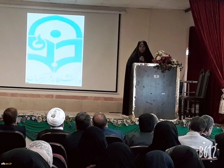 از سوی معاون دانشجویی به مناسبت هفته سراهای دانشجویی انجام شد:

تکریم از خیرین و کلنگ زنی پروژه عمرانی خوابگاه دانشجویی پردیس امیر کبیر
 2