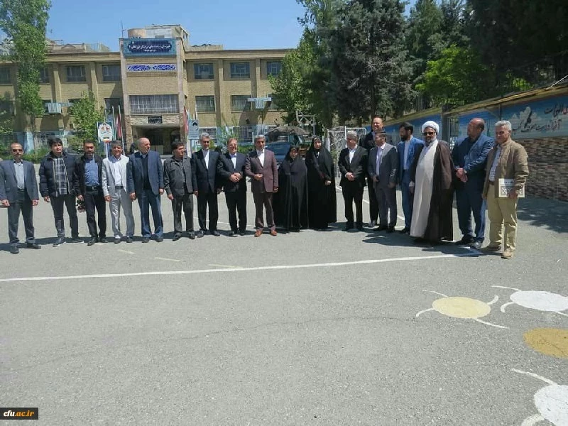 از سوی معاون دانشجویی به مناسبت هفته سراهای دانشجویی انجام شد:

تکریم از خیرین و کلنگ زنی پروژه عمرانی خوابگاه دانشجویی پردیس امیر کبیر
 2