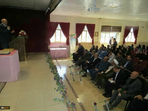 از سوی معاون دانشجویی به مناسبت هفته سراهای دانشجویی انجام شد:

تکریم از خیرین و کلنگ زنی پروژه عمرانی خوابگاه دانشجویی پردیس امیر کبیر
 2