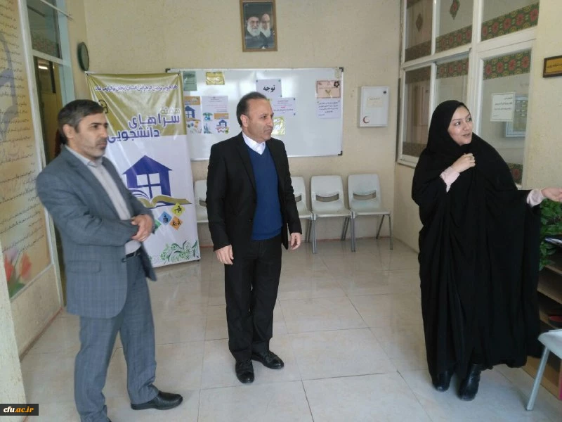 ر هفته سراهای دانشجویی در پردیس الزهرا(س) برگزار شد:

بازدید دکتر دویران رئیس شورای شهر از سرای دانشجویی پردیس الزهرا(س) استان زنجان 2