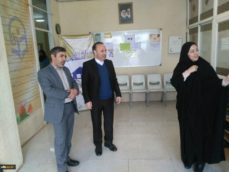 ر هفته سراهای دانشجویی در پردیس الزهرا(س) برگزار شد:

بازدید دکتر دویران رئیس شورای شهر از سرای دانشجویی پردیس الزهرا(س) استان زنجان 2