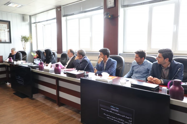 دیدار و ملاقات عمومی رئیس دانشگاه با مراجعین انجام شد 4