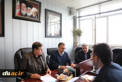 دیدار و ملاقات عمومی رئیس دانشگاه با مراجعین انجام شد 5