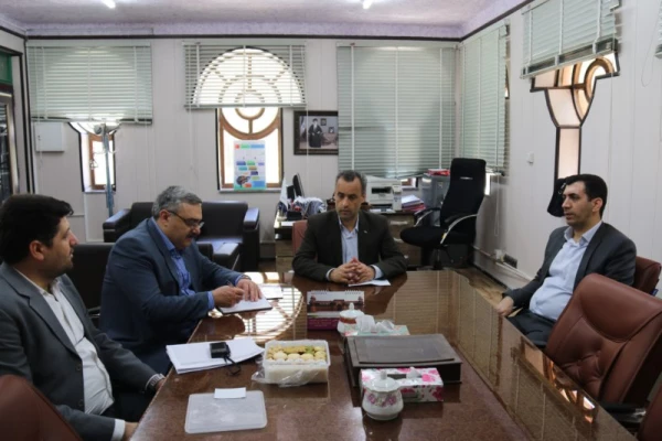 بازدید مسئولین طرح، برنامه و بودجه دانشگاه فرهنگیان از پردیس های استان یزد
 2