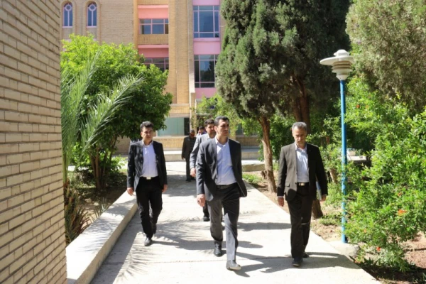 بازدید مسئولین طرح، برنامه و بودجه دانشگاه فرهنگیان از پردیس های استان یزد
 19