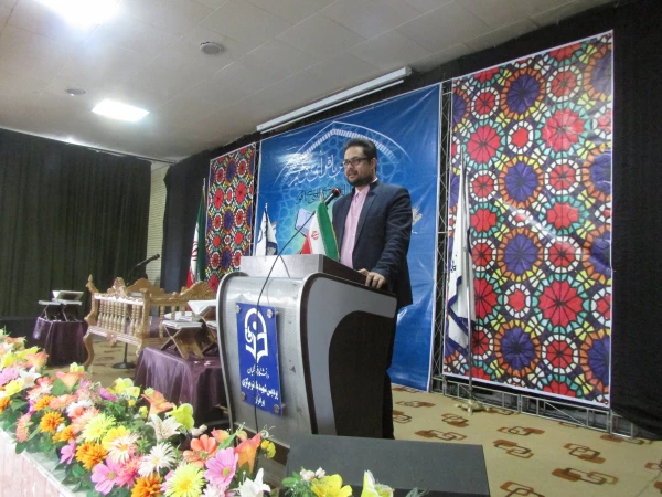 در دانشگاه فرهنگیان استان مرکزی برگزار شد

محفل نورانی انس با قرآن کریم 2