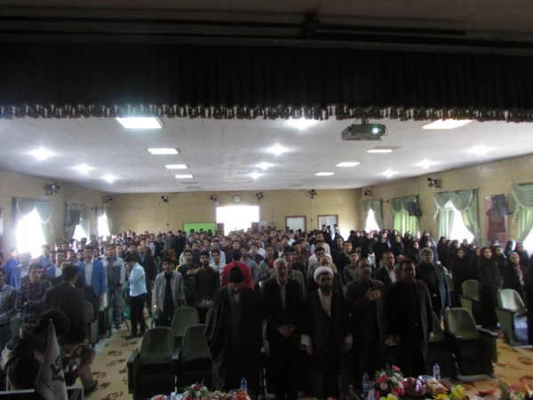 در دانشگاه فرهنگیان استان مرکزی برگزار شد

محفل نورانی انس با قرآن کریم 4